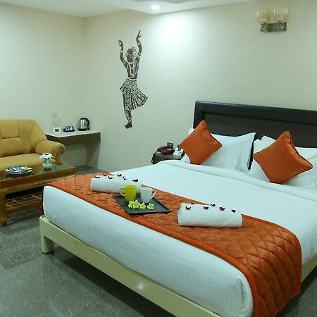 Athena Hotel Tiruvannámalaj Kültér fotó