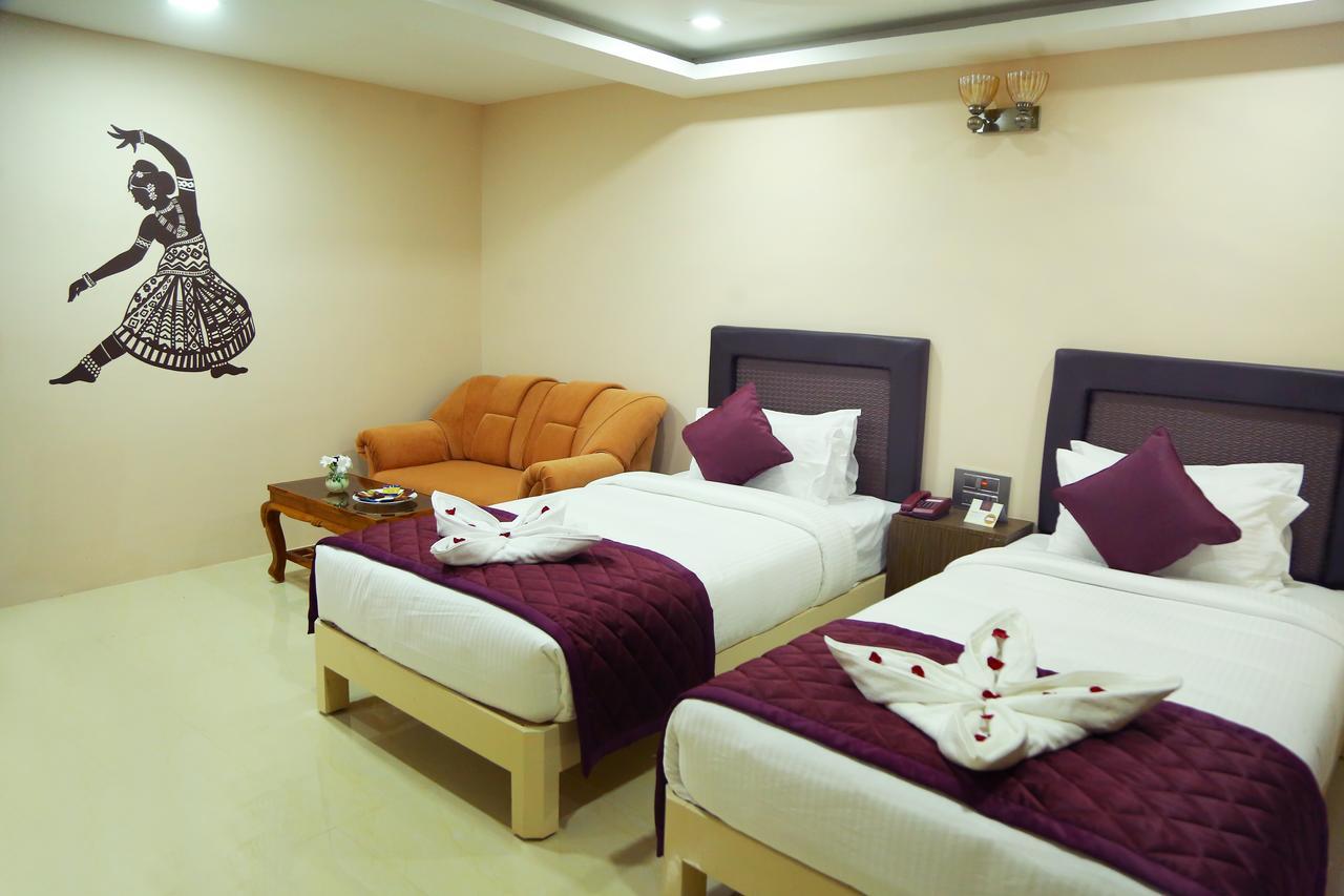 Athena Hotel Tiruvannámalaj Kültér fotó